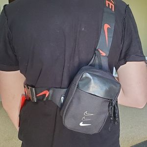 Nike Sling Crossbody Bag